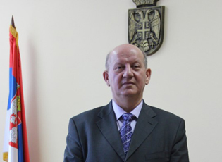 BURSA DHE SUBVENSIONE PËR 300 NXËNËS DHE 16 SIPËRMARRËS