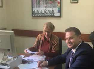 MINISTRIA E EKONOMISË BASHKËFINANCON NDËRTIMIN E DOKUMENTACIONIT PROJEKTUES DHE TEKNIK PËR PROJEKTIN “RIKONSTRUKTUIMI I UJËSJELLËSIT NË MEDVEGJË”