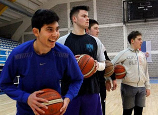 EDHE BENI NGA KB “PLAY 017” NË ITALI