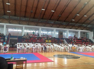 NË MEDVEGJË ËSHTË MBAJTUR TURNEU NDËRKOMBËTAR I KARATESË