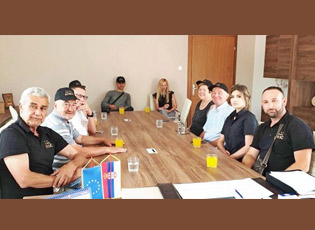 ТУРИСТИ ИЗ ФРАНЦУСКЕ ОДУШЕВЉЕНИ ЛЕПОТАМА МЕДВЕЂЕ И ОКОЛИНЕ