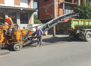 POČELA REKONSTRUKCIJA GLAVNE ULICE OD KRUŽNOG TOKA DO DOMA ZDRAVLJA