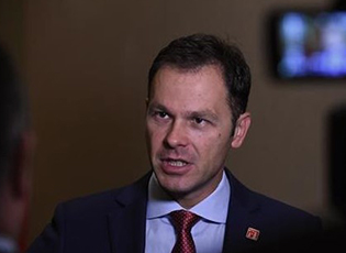 NGARKESA TATIMORE NË PUNË VITIN E ARDHSHËM DO TË ZVOGËLOHET PËR NJË PËRQIND