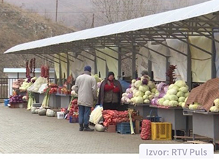 TREGU NË KMETOVC I BASHKON SERBËT DHE SHQIPTARËT