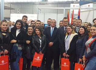 СТУДЕНТИ ИЗ БУЈАНОВЦА ПОСЕТИЛИ ЕКОНОМСКИ ФАКУЛТЕТ У НОВОМ САДУ