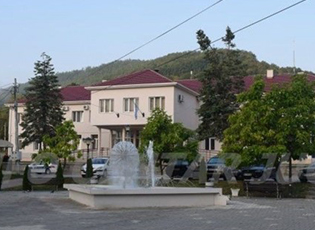 ORARA I PUNËS DHE MËNYRA E PUNËS SË ADMINISTRATËS SË KOMUNËS SË MEDVEGJËS GJATË SITUATËS SË JASHTËZAKONSHME