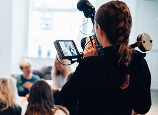 SCHOLARSHIPS FOR A JOURNALIST TRAINING CAMP IN PRAGUE (DEADLINE: MAY 4, 2020)