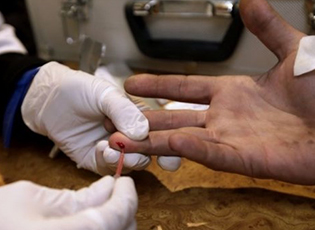 TESTIMI I IMUNITETIT FILLON DERI NË FUND TË JAVËS, DUKE THIRRUR FAMILJET NË TELEFON