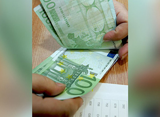 ПОЧЕЛО И ТЕЛЕФОНСКО ПРИЈАВЉИВАЊЕ ЗА ДРЖАВНУ ПОМОЋ ОД 100 ЕВРА