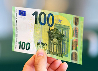 THE PAYMENT OF A 100 EUR FINANCIAL AID TO CITIZENS BEGINS