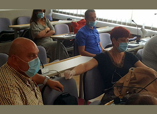 DIREKTORKA DOMA ZDRAVLJA: LJUDI UMIRU, A U BUJANOVCU SE PRAVE SVADBE