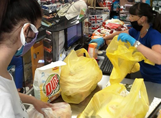 DISTRIBUTION OF AID PACKAGES FOR WOMEN VICTIMS OF VIOLENCE FROM SOUTH SERBIA HAS BEGUN