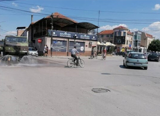 KA FILLUAR DEZINFEKTIMI I RRUGËVE TË QYTETIT DHE FSHATRAVE NË BUJANOC