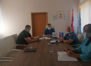 MEDVEDJA SIGNED A CONTRACT WITH A COMPANY FROM PRESEVO ON THE MAINTENANCE OF LOCAL AND MAHAL ROADS