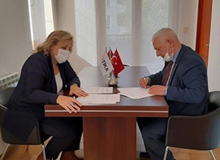 A GARBAGE TRUCK AND CONTAINERS ARE ARRIVING IN BUJANOVAC