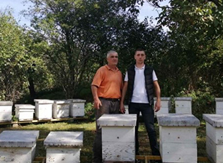 5 TONS OF HONEY PRODUCED IN THE INACCESIBLE MOUNTAIN VILLAGE NEAR BUJANOVAC