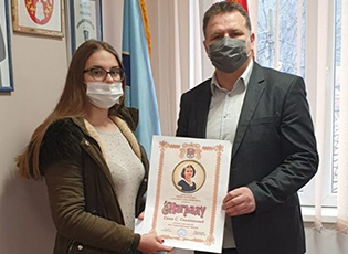 URUČENA NAGRADA ĐAKU GENERACIJE U OPŠTINI MEDVEĐA