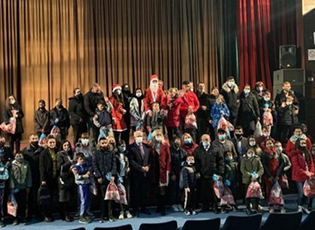 ZA DECU SA POSEBNIM POTREBAMA NOVOGODIŠNJI PAKETIĆI, ZA STARIJE JEDNOKRATNA POMOĆ