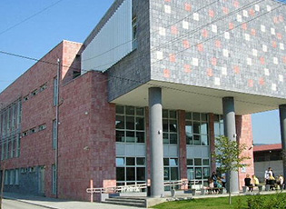 ОЧЕКУЈЕ СЕ ДА ПУНКТ ЗА ВАКЦИНИСАЊЕ НА ЕКОНОМСКОМ ФАКУЛТЕТУ У БУЈАНОВЦУ ПОЧНЕ ДА РАДИ СЛЕДЕЋЕ НЕДЕЉЕ