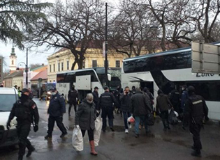 AROUND 300 MIGRANTS DISLOCATED TO SOUTH SERBIA