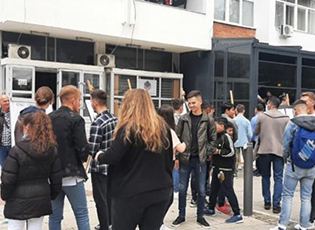 ЂАЧКА ИЗЛОЖБА НА ТРГУ У БУЈАНОВЦУ