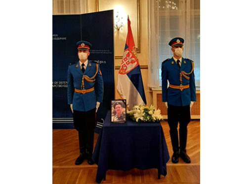 Profesori Zoran Stankoviq, Kryetari i Trupit Koordinues u varros në vendin e Qytetarëve të merituar me nderime ushtarake