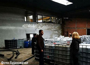 LARGOHEN MBETURINAT E RREZIKSHME NË FABRIKËN “SVETLOST” NË BUJANOC