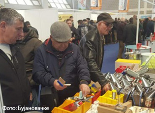 ЗАРИЈЕ МИТИЋ: САЈАМ ПЧЕЛАРСТВА У МАРТУ