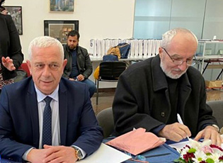 ARIFI NËNËSHKON KONTRATËN: 8 MILION PËR TRANSFERTIM NË BUJANOC