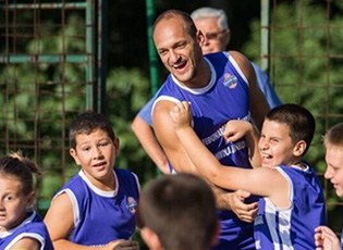 IGOR RAKOČEVIĆ GOST MINI BASKET FESTIVALA U BUJANOVCU