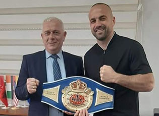 KAMPIONI BOTËROR I BOKSIT SHEFAT ISUFI MBËRRIN NË BUJANOC