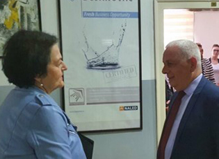 MINISTRJA ČOMIĆ: FILLON PUNëSIMI I SHQIPTARëVE Në FIRMAT DHE INSTITUCIONET SHTETëRORE