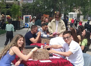 PAGESA PËR KOMPENZIMIN E HARXHIMEVE RRUGORE PËR NXËNËSIT E SHKOLLAVE TË MESME