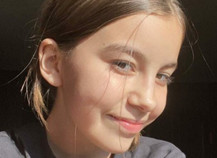 SOFIA BUJANOCASJA E RE KA SHKËLQYER NË PREMIERËN E TEATRIT TË VRAJËS