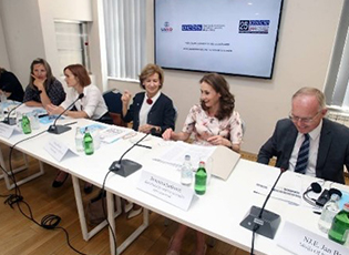 ОЕБС: ЦИЉ ЈЕ ПОТПУНА СЛОБОДА МЕДИЈА И БЕЗБЕДНОСТ НОВИНАРА У СРБИЈИ