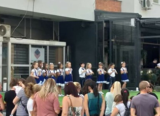 FËMIJËT HAPIN VERËN KULTURORE NËBUJANOC