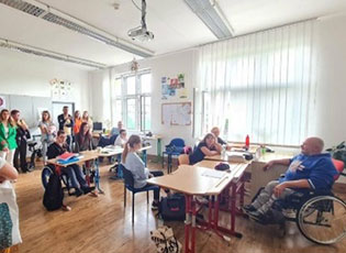 ДЕЛЕГАЦИЈА ЈУГА СРБИЈЕ У ЧЕШКОЈ: БРИГА О УГРОЖЕНИМА ЈЕ БРИГА СВИХ НАС