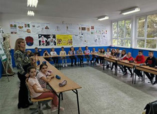 NXËNËSIT NGA “N.FRASHËRI” DHE “B.RADICEVIQ” SË BASHKU MËSUAN MBI EKOLOGJINË