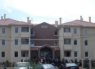 BANESAT E REJA PËR ZHVENDOSJE