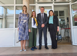 CEREMONI SOLEMNE ME RASTIN E DITË SË KOMUNËS SË MEDVEGJËS