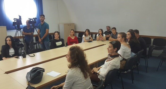 ПОЧИЊУ КУРСЕВИ СРПСКОГ И АЛБАНСКОГ ЈЕЗИКА