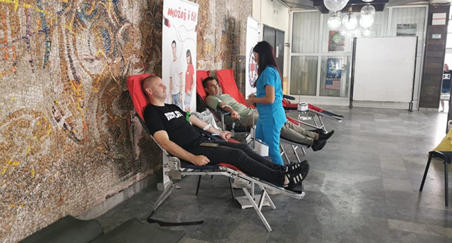 ДОБРОВОЉНО ДАВАЊЕ КРВИ У ЧЕТВРТАК У БУЈАНОВЦУ