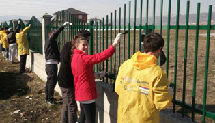 CERTIFICATES GIVEN TO YOUNG PEOPLE FROM PRESEVO, BUJANOVAC AND VRANJE
