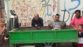 AS ORARË TË PUNËS, AS PËRVOJ TË PUNËS