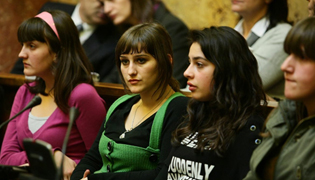 ПОБОЉШАЊЕ ЗНАЊА СРПСКОГ ЈЕЗИКА МЕЂУ ПРИПАДНИЦИМА МАЊИНСКИХ ЗАЈЕДНИЦА НА ЈУГУ СРБИЈЕ