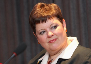 MRS. THIEDE: PROBLEMS SHOULD BE SOVED THROUGH TALKS