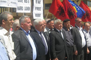 SHQIPTARËT NGA JUGU I SERBISË BOJKOTOJNË ZGJEDHJET