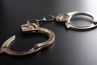 ЛАЖНО СЕ ПРЕДСТАВЉАО КАО ПРИПАДНИК БИА И УЗИМАО НОВАЦ