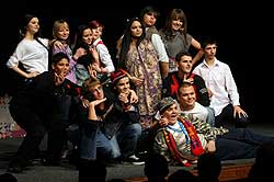 ENTHUSIASTIC APPLAUSE FOR „YOU AND I ARE WE“