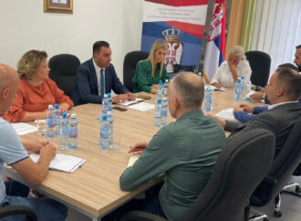 САСТАНАК НЕНАДА МИТРОВИЋА СА ПРЕДСТАВНИЦИМА ОПШТИНА ПРЕШЕВО, БУЈАНОВАЦ И МЕДВЕЂА